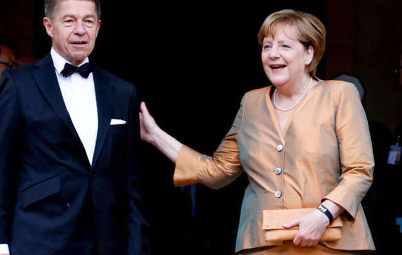 انگلا مرکل و همسرش